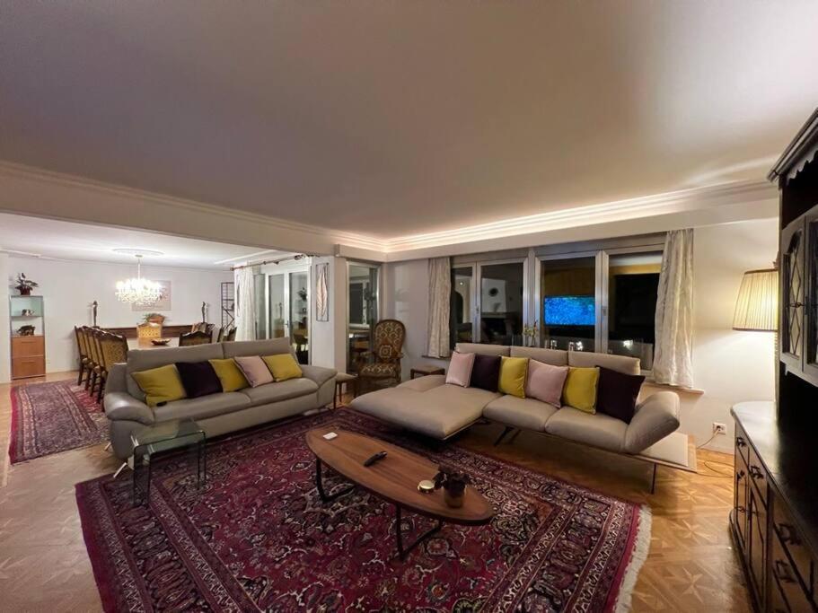Chalet Maithili Lauterbrunnen -152-Year-Old Majestic Chalet 외부 사진