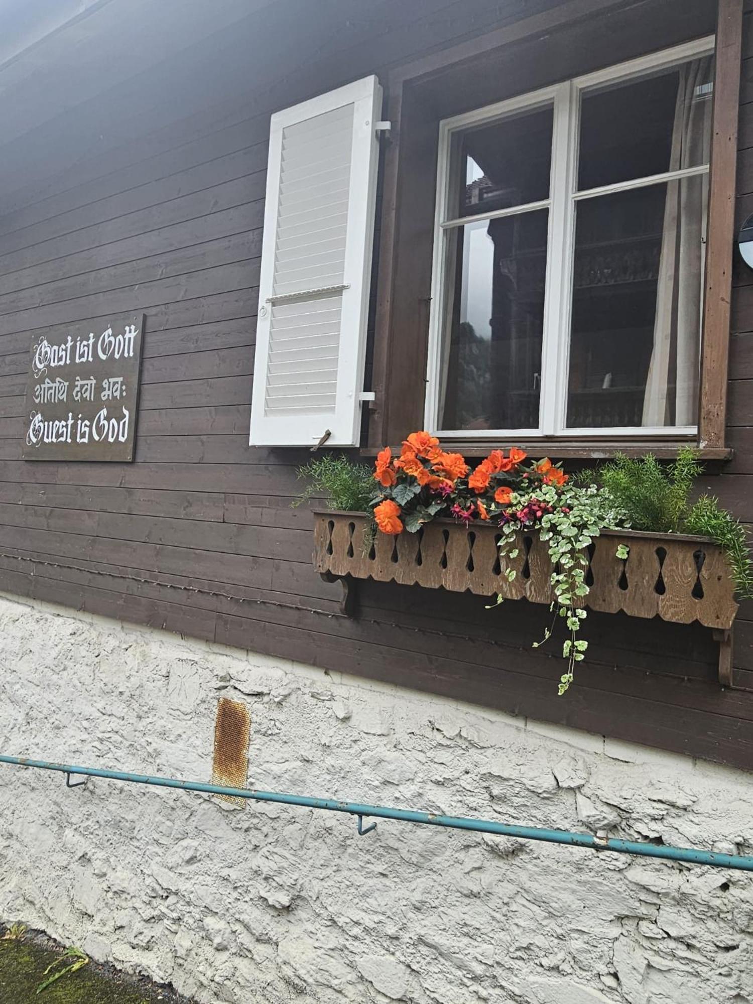Chalet Maithili Lauterbrunnen -152-Year-Old Majestic Chalet 외부 사진